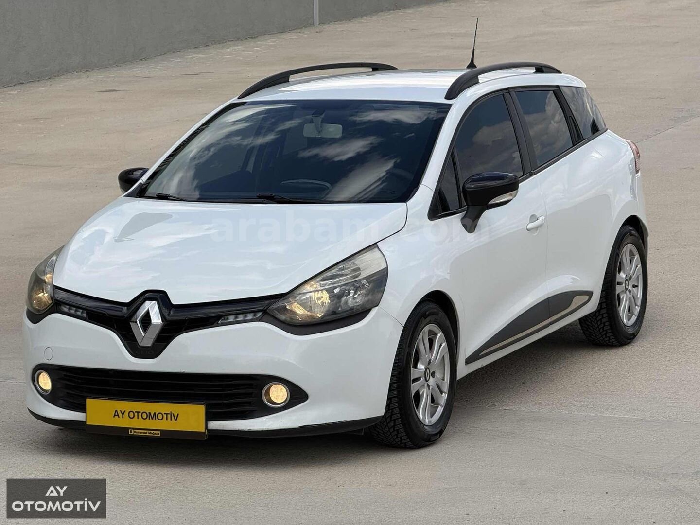 Galeriden Renault Clio 1.2 SportTourer Joy 2013 Model Ankara 221.500 km Beyaz 3