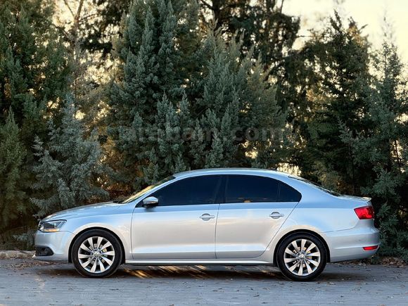 ACİL SATILIK 2011 JETTA SIFIR AYARINDA