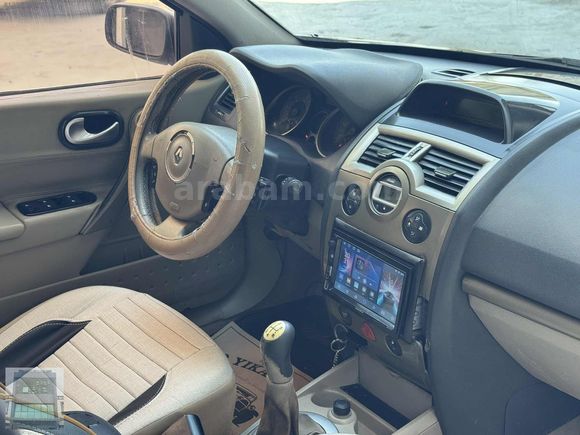 MEGANE 1.5 DCİ PİRİVİLEGE FULL PAKET ORJINAL