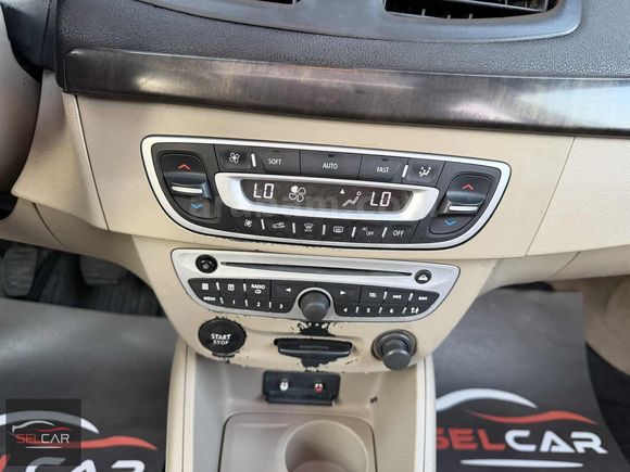 SEL-CAR'dan-2011-RENAULT MEGAN-PRİVİLEGE-DİZEL-MANUEL-SUNROOF