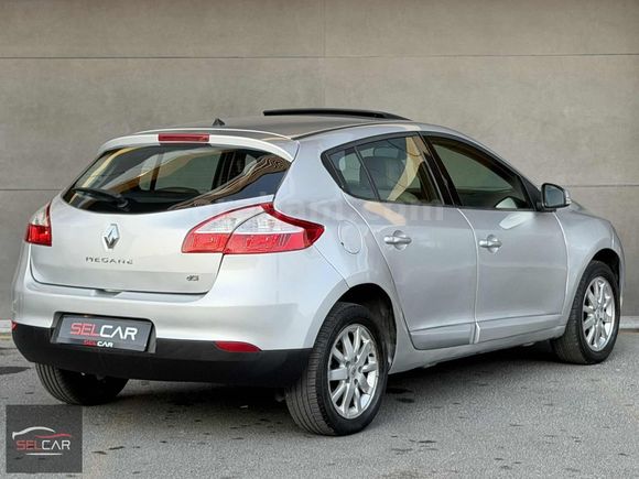 SEL-CAR'dan-2011-RENAULT MEGAN-PRİVİLEGE-DİZEL-MANUEL-SUNROOF
