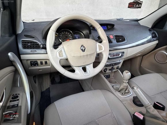 SEL-CAR'dan-2011-RENAULT MEGAN-PRİVİLEGE-DİZEL-MANUEL-SUNROOF