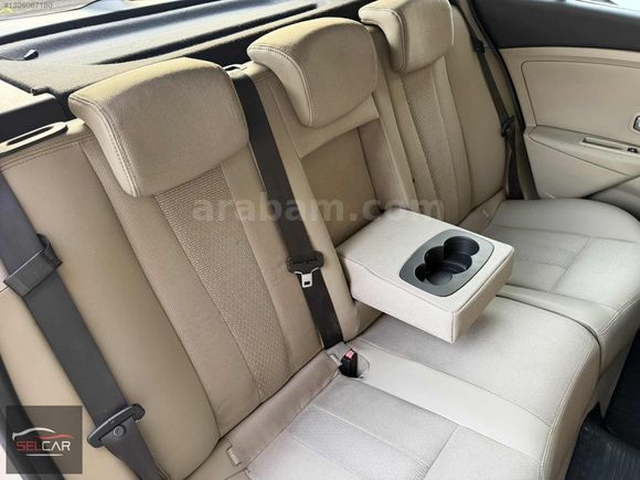 SEL-CAR'dan-2011-RENAULT MEGAN-PRİVİLEGE-DİZEL-MANUEL-SUNROOF