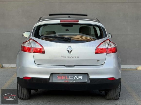 SEL-CAR'dan-2011-RENAULT MEGAN-PRİVİLEGE-DİZEL-MANUEL-SUNROOF