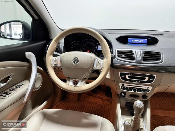 ÖZPAM 2.EL'DEN 2012 RENAULT MEGANE III 1.5 DCİ PRİVİLEGE 110 BG
