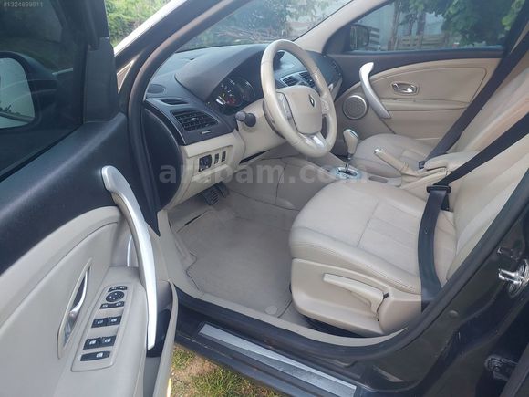 2012 MEGANE III 1.5 DCİ OTOMATİK VİTES CAM GİBİ