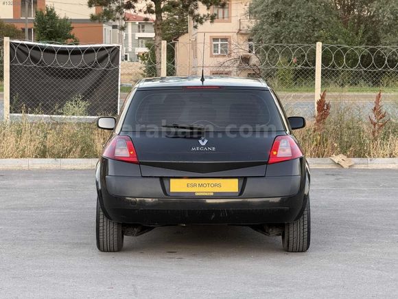 ESR/DEĞİŞENSİZ 3 PARÇA BOYALI TEMİZ BAKIMLI MEGANE