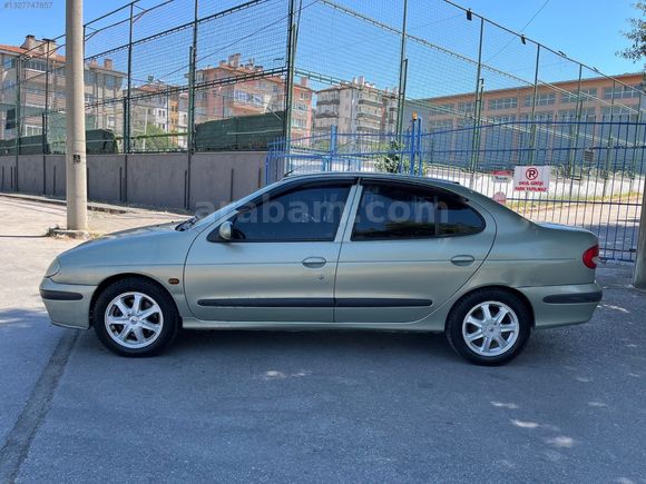 2004 MODEL 1.6 16 VALF İLK ELDEN MEGANE
