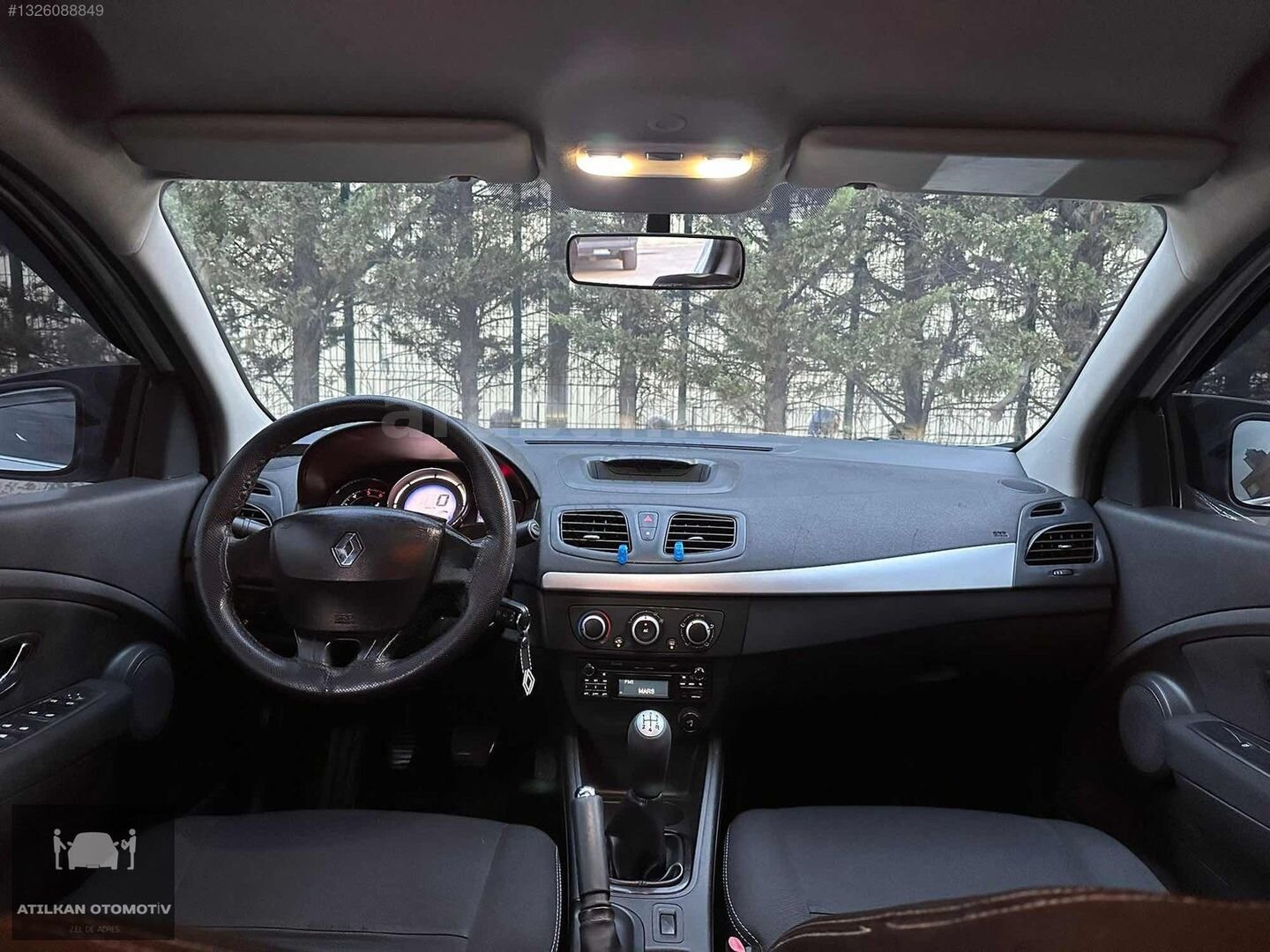 Galeriden Renault Fluence 1.5 dCi Joy 2013 Model İstanbul 309.000 km Beyaz 3