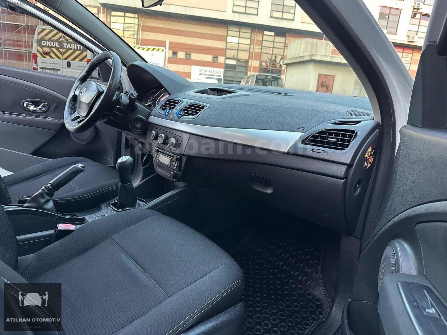 Galeriden Renault Fluence 1.5 dCi Joy 2013 Model İstanbul 309.000 km Beyaz 5