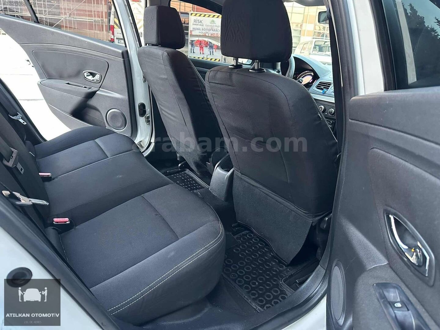 Galeriden Renault Fluence 1.5 dCi Joy 2013 Model İstanbul 309.000 km Beyaz 7