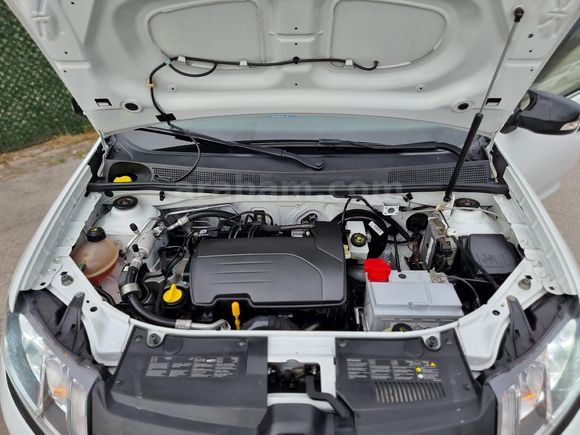 HATASIZ DEĞİŞENSİZ KAYITSIZ 88 BİNKM 2015 MODEL RENAULT SYMBOL