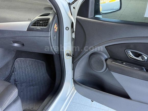 55KOÇ AUTO GARAJ'DAN 2013 FLUENCE 1.5 dCİ JOY PAKET