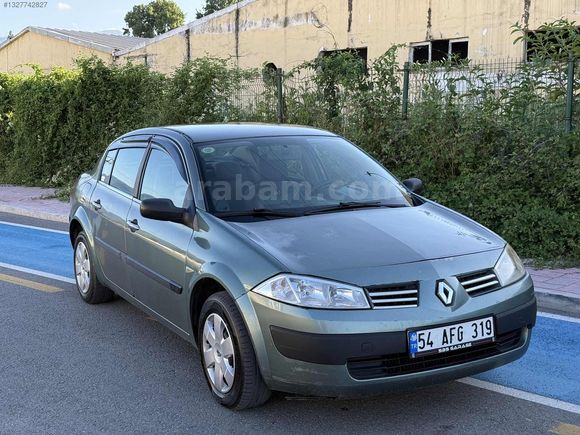 SBS GARAGE'DEN 2004 MEGANE 2 1.6 LPGLİ TEMİZ