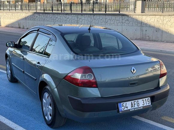 SBS GARAGE'DEN 2004 MEGANE 2 1.6 LPGLİ TEMİZ
