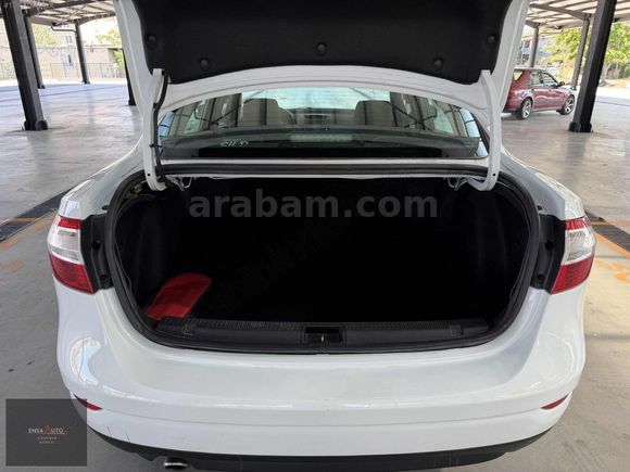 ENSA'DAN 2013 MODEL HATASIZ FLUENCE 141 BİNDE 1.5 DİZEL OTOMATİK