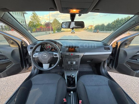 Sahibinden Degisensiz Opel Astra 1.6 Enjoy 2004 Model