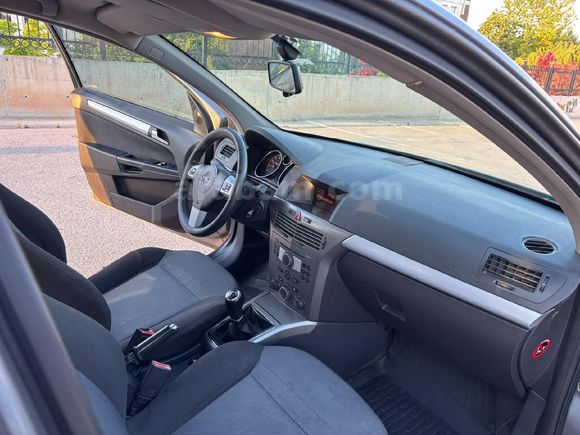 Sahibinden Degisensiz Opel Astra 1.6 Enjoy 2004 Model