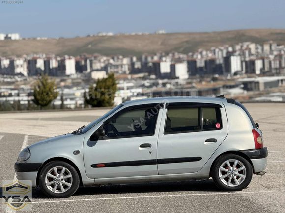 YSA AUTO'DAN RENAULT CLİO 1.4 RTA EMSALSİZ TEMİZLİKTE