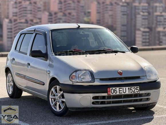YSA AUTO'DAN RENAULT CLİO 1.4 RTA EMSALSİZ TEMİZLİKTE