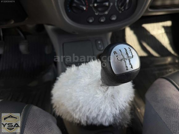 YSA AUTO'DAN RENAULT CLİO 1.4 RTA EMSALSİZ TEMİZLİKTE
