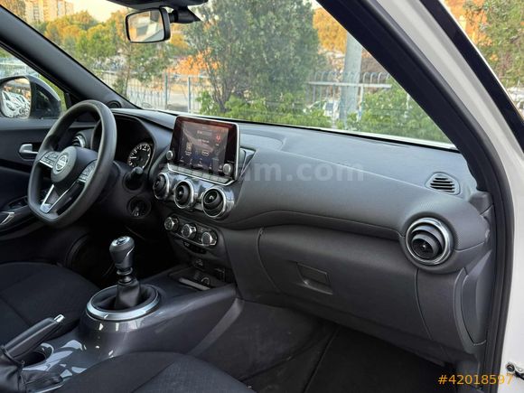 HATASIZ BOYASIZ 60.000 KM EMSALSİZ JUKE