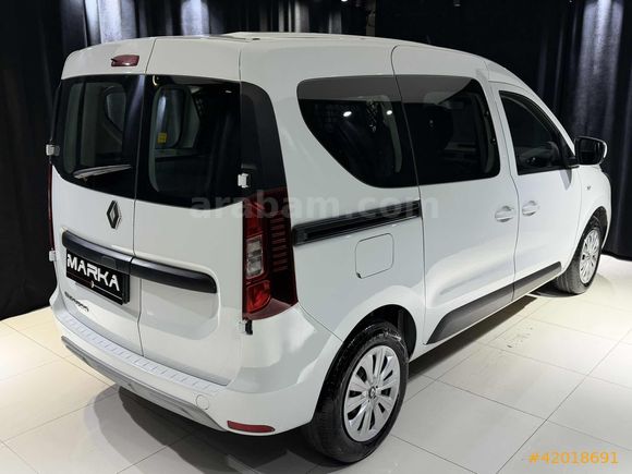 MARKA'DAN 2023 EXPRESS 1.5 DCİ SIFIR AYARINDA BOYASIZ 24.000 KM
