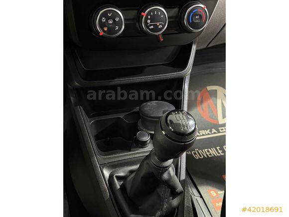 MARKA'DAN 2023 EXPRESS 1.5 DCİ SIFIR AYARINDA BOYASIZ 24.000 KM
