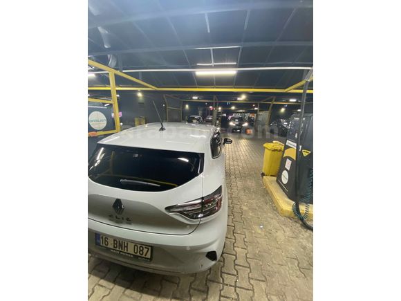 Sahibinden Renault Clio 1.0 TCe Techno Esprit Alpine 2024 Model 