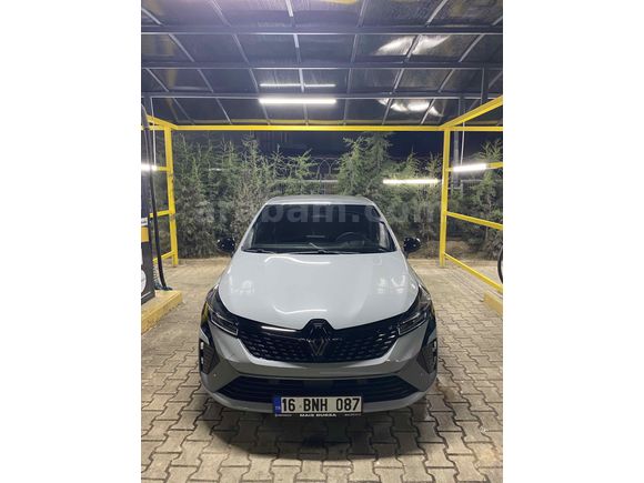 Sahibinden Renault Clio 1.0 TCe Techno Esprit Alpine 2024 Model 