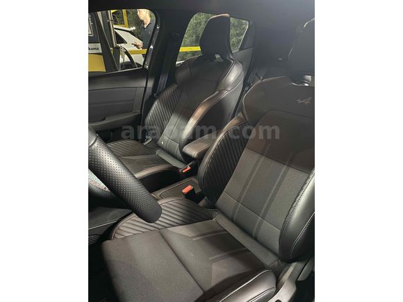 Sahibinden Renault Clio 1.0 TCe Techno Esprit Alpine 2024 Model 