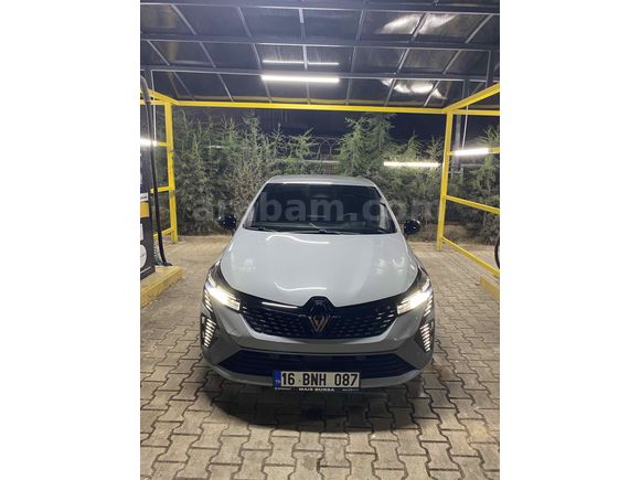 Sahibinden Renault Clio 1.0 TCe Techno Esprit Alpine 2024 Model 