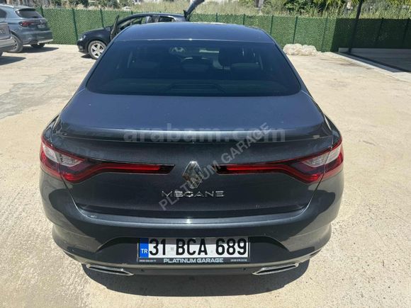 PLATINUM GARAGE'DEN MEGANE 4