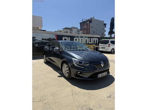PLATINUM GARAGE'DEN MEGANE 4