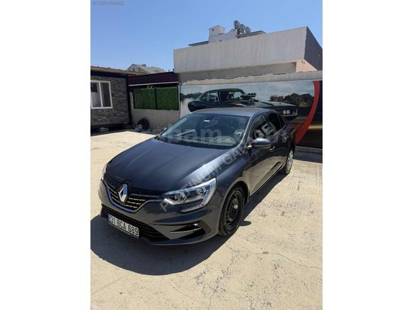 PLATINUM GARAGE'DEN MEGANE 4