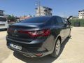 PLATINUM GARAGE'DEN MEGANE 4