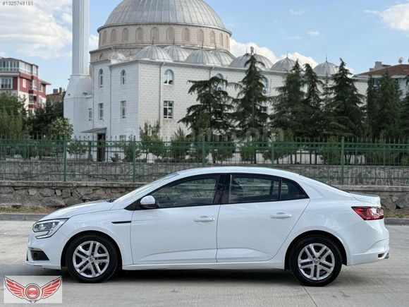 LEYLAK'TAN 2020 RENAULT MEGANE 1.3 TCE JOY DEĞİŞENSİZ