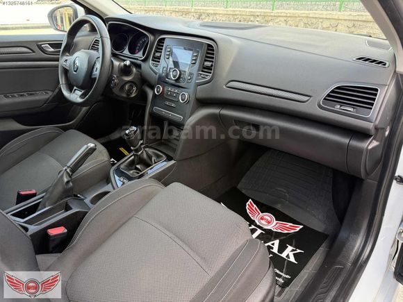 LEYLAK'TAN 2020 RENAULT MEGANE 1.3 TCE JOY DEĞİŞENSİZ