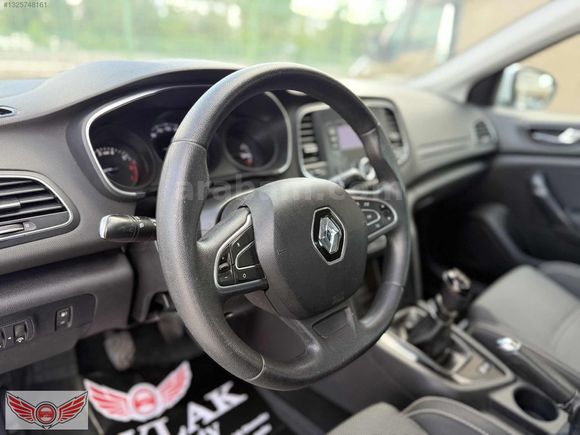 LEYLAK'TAN 2020 RENAULT MEGANE 1.3 TCE JOY DEĞİŞENSİZ