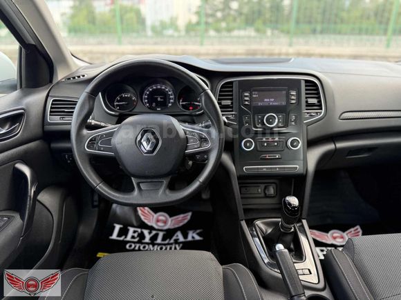 LEYLAK'TAN 2020 RENAULT MEGANE 1.3 TCE JOY DEĞİŞENSİZ