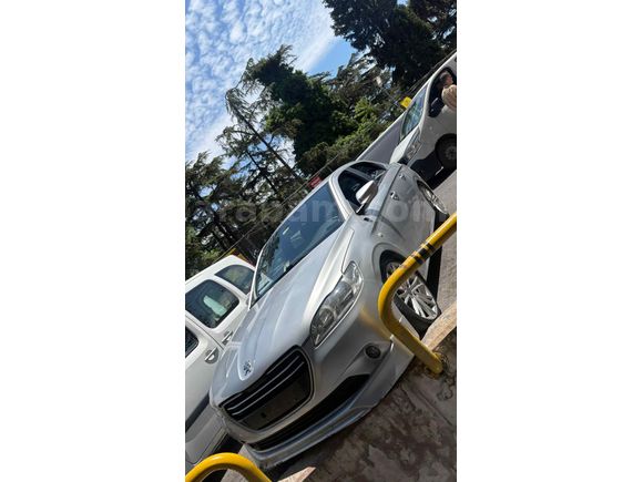 2017 ÇIKIŞ 1 DEĞİŞEN 2 PARÇA BOYALI DİKKAT ÇEKEN 301 