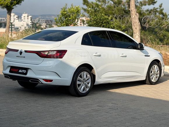 VEDAT AUTO'DAN RENAULT MEGANE