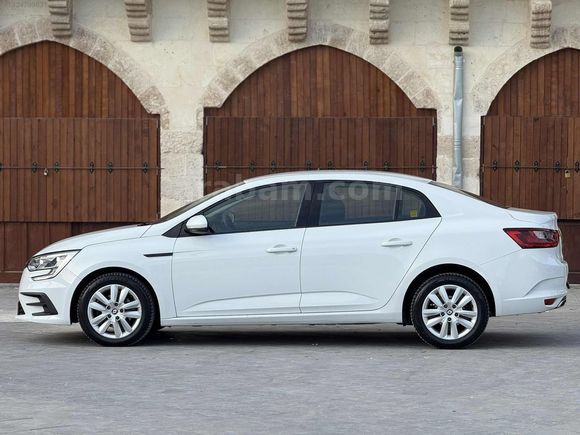 İLK ELDEN BOYASIZ 2022 RENAULT MEGANE JOY EDC 172.000 KM