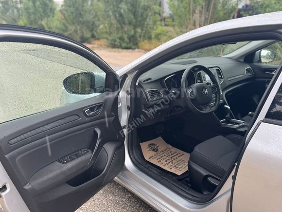 EMSALSİZ TEMİZLİKTE OTOMATİK MEGANE 4