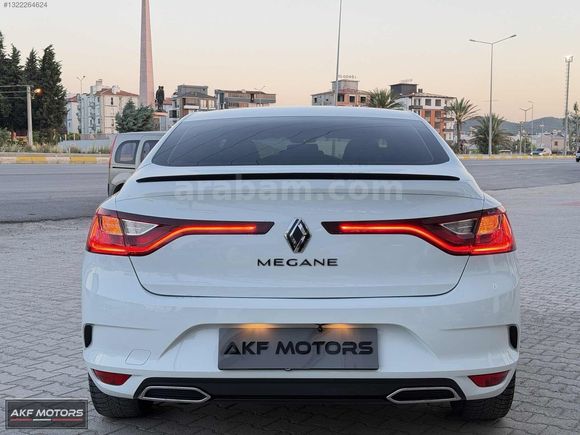 AKF MOTORS'DAN 124 BİN KM 1.3 TCe MEGANE