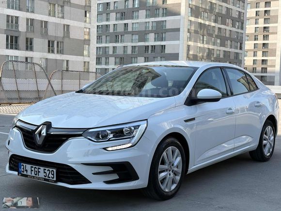 2022 MODEL 87.000 KMDE DEĞİŞENSİZ SERVİS BAKIMLI MEGANE JOY
