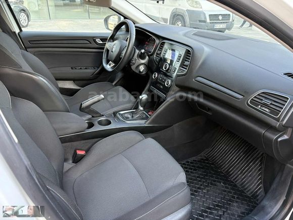 2022 MODEL 87.000 KMDE DEĞİŞENSİZ SERVİS BAKIMLI MEGANE JOY