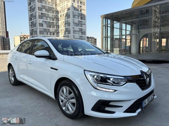 2022 MODEL 87.000 KMDE DEĞİŞENSİZ SERVİS BAKIMLI MEGANE JOY
