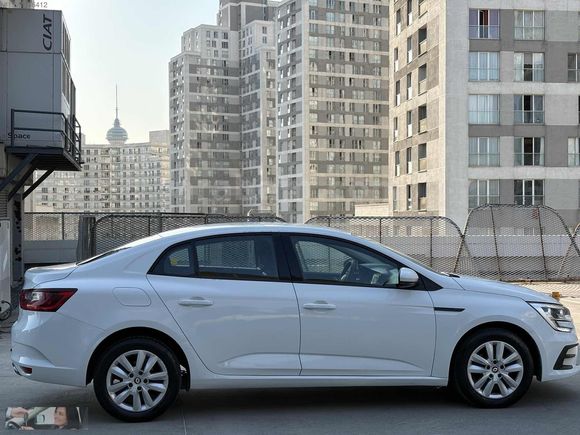 2022 MODEL 87.000 KMDE DEĞİŞENSİZ SERVİS BAKIMLI MEGANE JOY