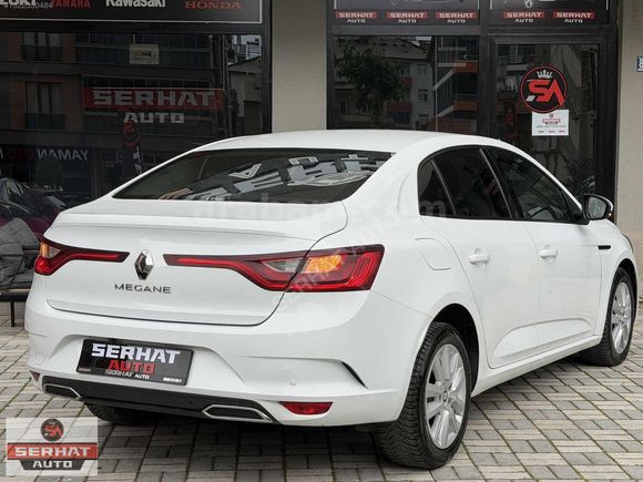 SERHAT AUTO'DAN 2021 MODEL RENAULT MEGANE 1.3TCe